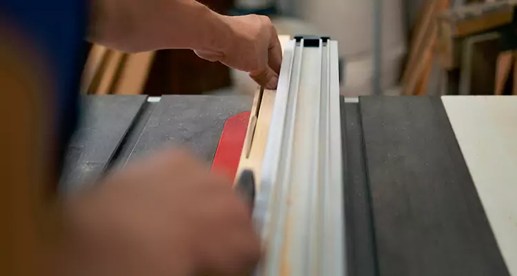 Bifold Door Seal Repair in Southchase, FL