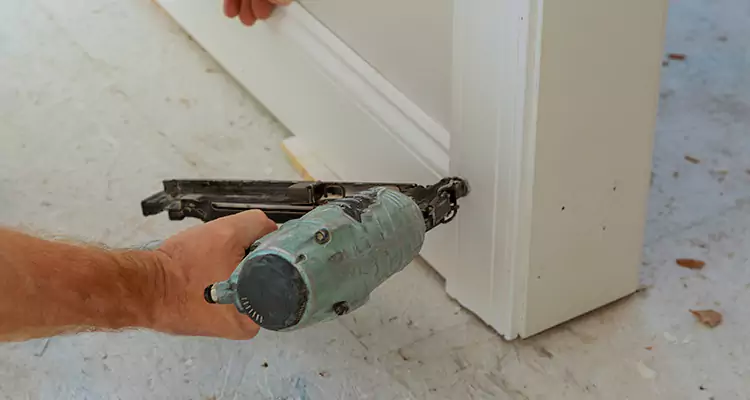 Fix Garage Door Panel in Southchase, FL