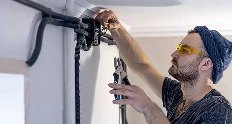 Garage Door Opener Cable Repair in Southchase, FL