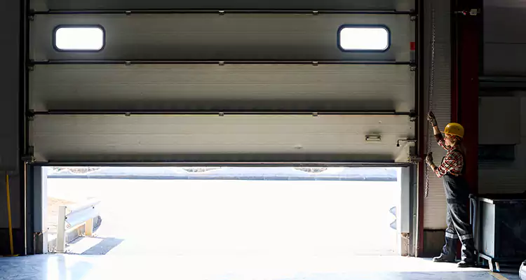 Industrial Roll Up Door Repair Services in Southchase, FL