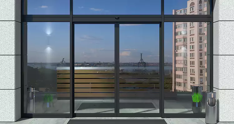 Our Patio Door Casing Repair Services in Southchase, FL