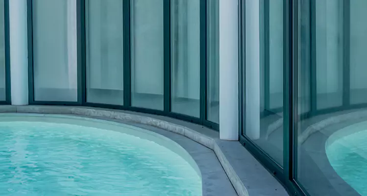 Repair Polyester Screen for Pool Enclosure in Southchase, FL