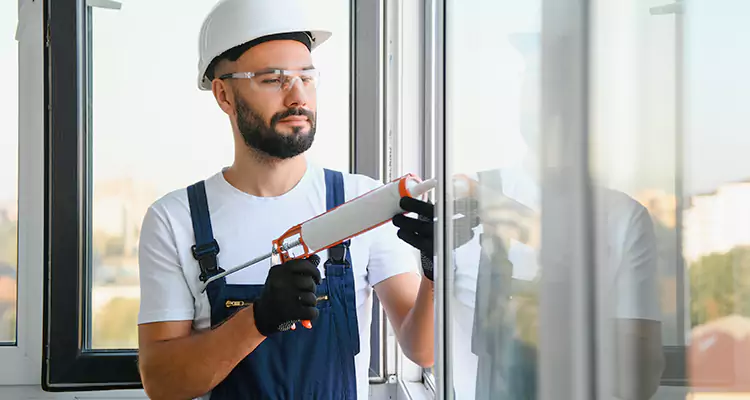 Retractable Screens Repair for Patio in Southchase, FL