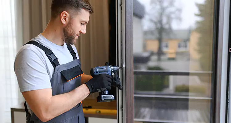 Sliding Screen Door Handle Repair in Southchase, FL