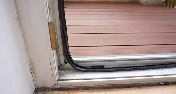 Why Choose Us for Leaking Sliding Glass Door Repair in Southchase, FL?