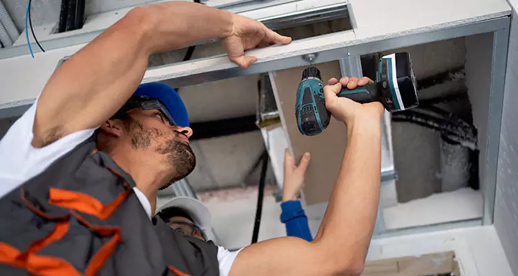 Emergency Overhead Door Repair in Southchase, FL