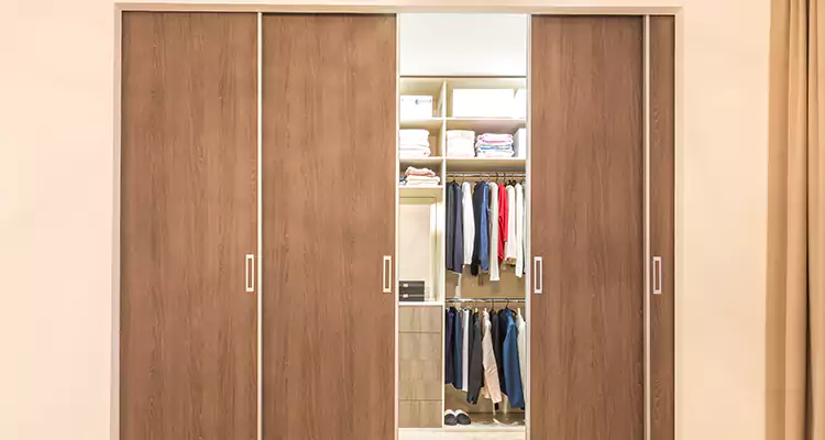 Sliding Closet Wardrobe Repairs in Southchase, FL