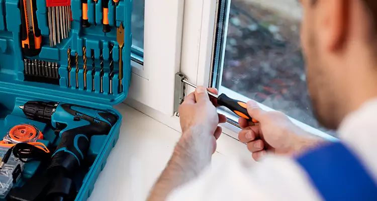 Mirrored Sliding Doors Replacement Expert in Southchase, FL