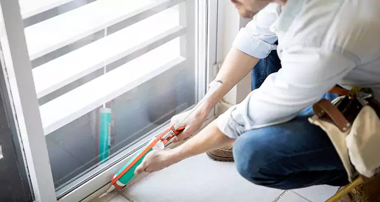 Dap Window Caulk Repair in Southchase, FL